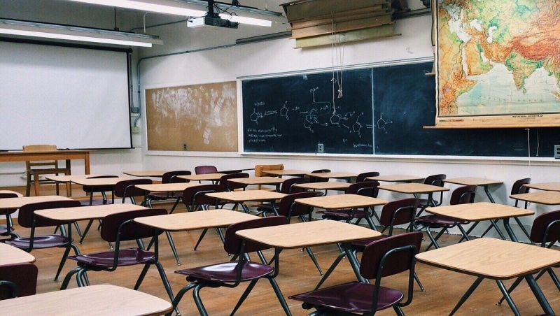 MG: Governo determina que escolas estaduais em municípios em onda roxa permaneçam fechadas