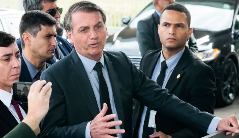 Bolsonaro sanciona Orçamento com fundo eleitoral de R$ 2 bi