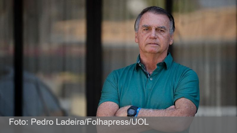 Bolsonaro prestará depoimento à polícia do DF na terça sobre caso da arma