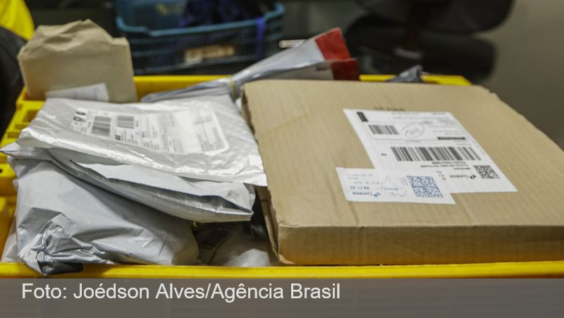 Correios alertam sobre golpe cobrando taxa para retirar encomenda