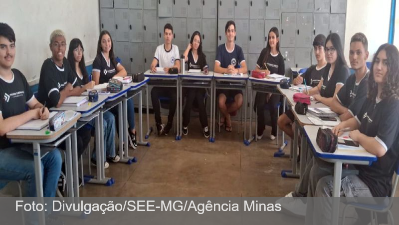 Estudantes de escola estadual de Minas Gerais representarão o Brasil em olimpíada internacional de Matemática na Tailândia